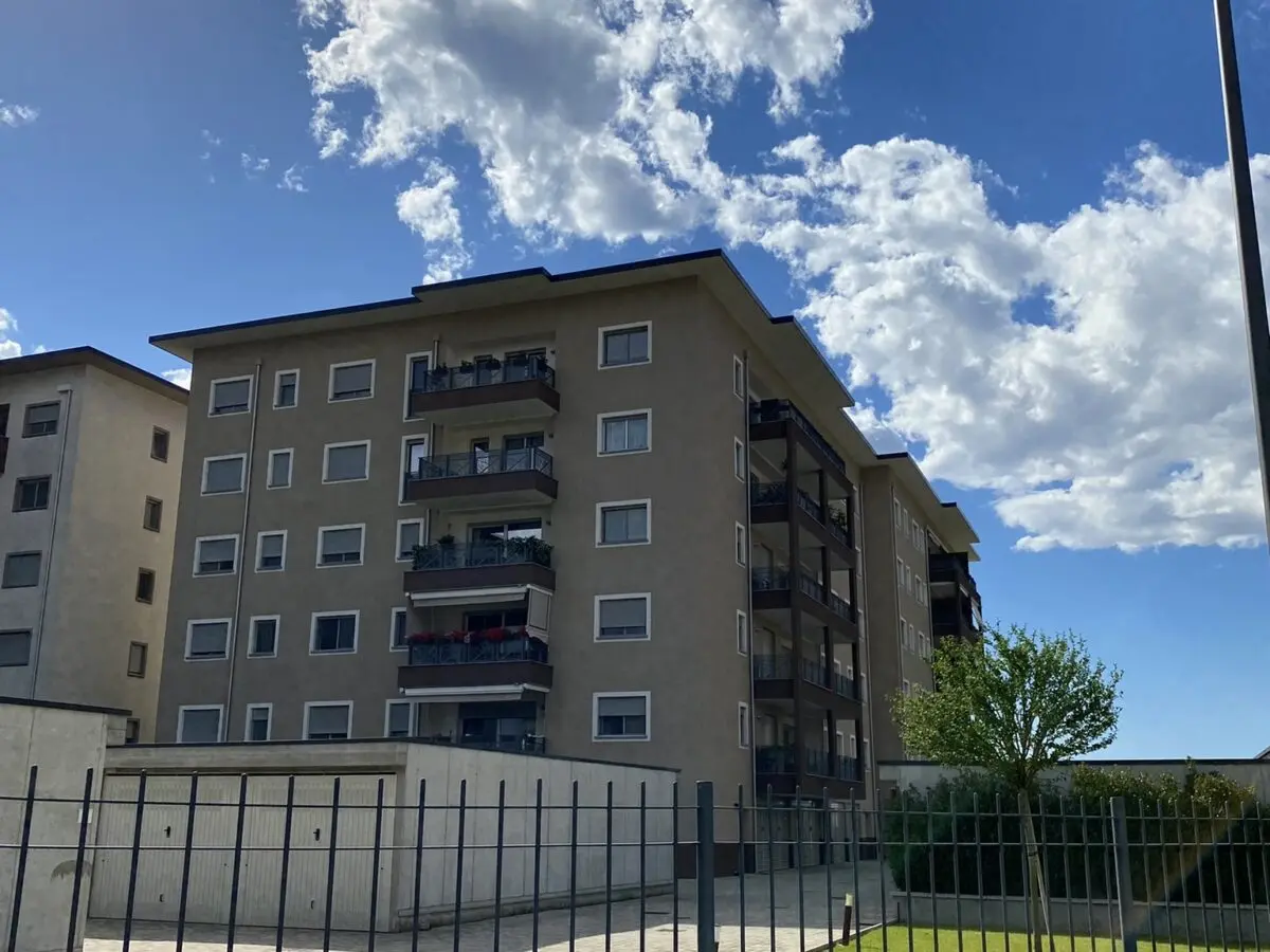 case nuove mediglia condominio recintato